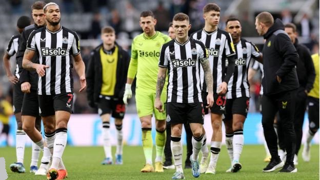 Newcastle United klesl na osmé místo v Premier League